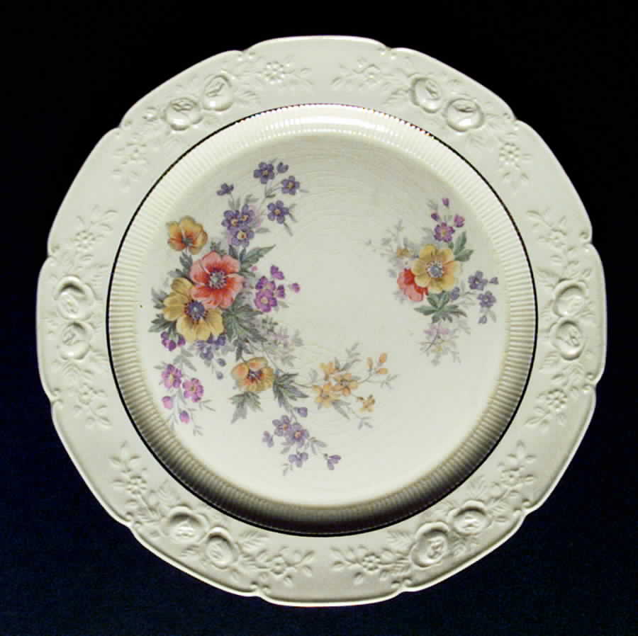 RV5 Dinner Plate by Homer Laughlin -1