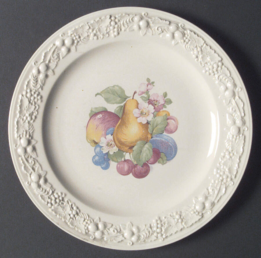 R6073 Dinner Plate by Homer Laughlin -1