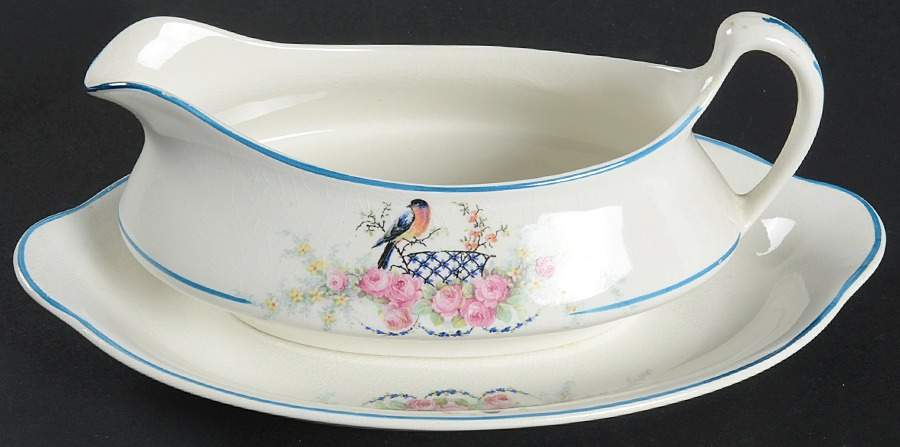 E2513 Gravy Boat & Underplate by Homer Laughlin -1
