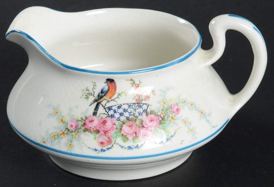 E2513 Creamer by Homer Laughlin -1