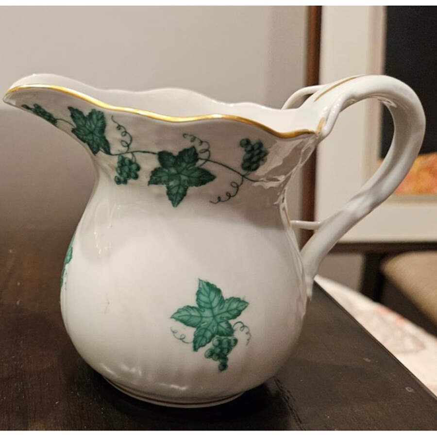 SZGV Creamer by Herend-1