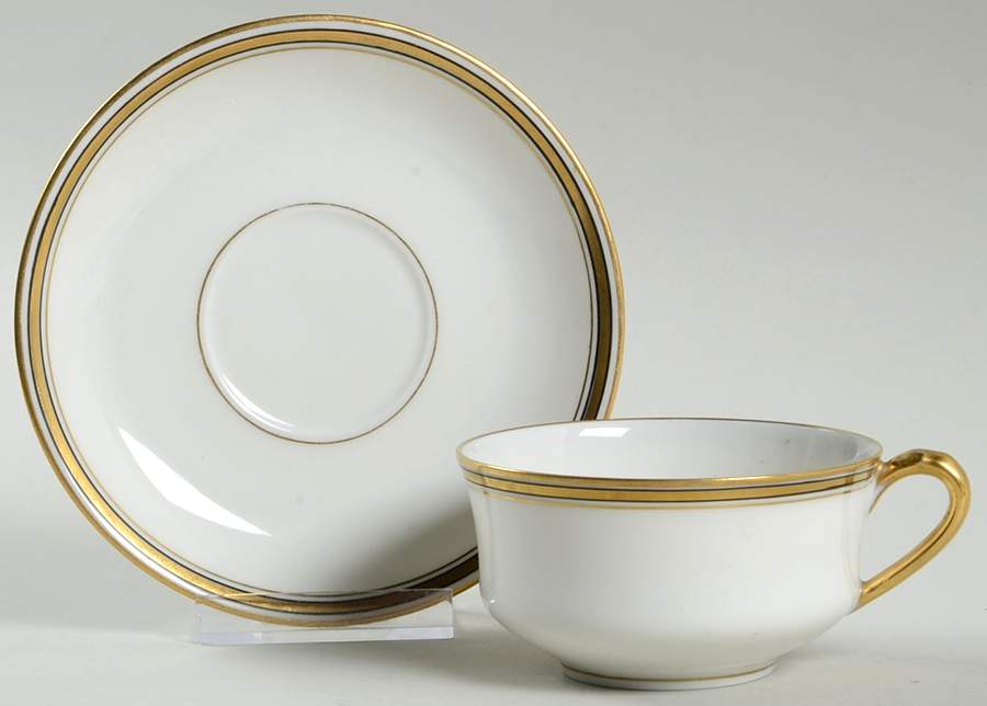 H1062 Flat Cup & Saucer Set by Haviland-1