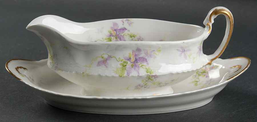 H1076 Gravy Boat & Underplate by Haviland-1