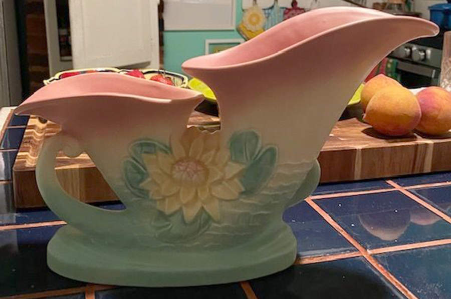 Water Lily Pink Turquoise Double Cornucopia by Hull-1