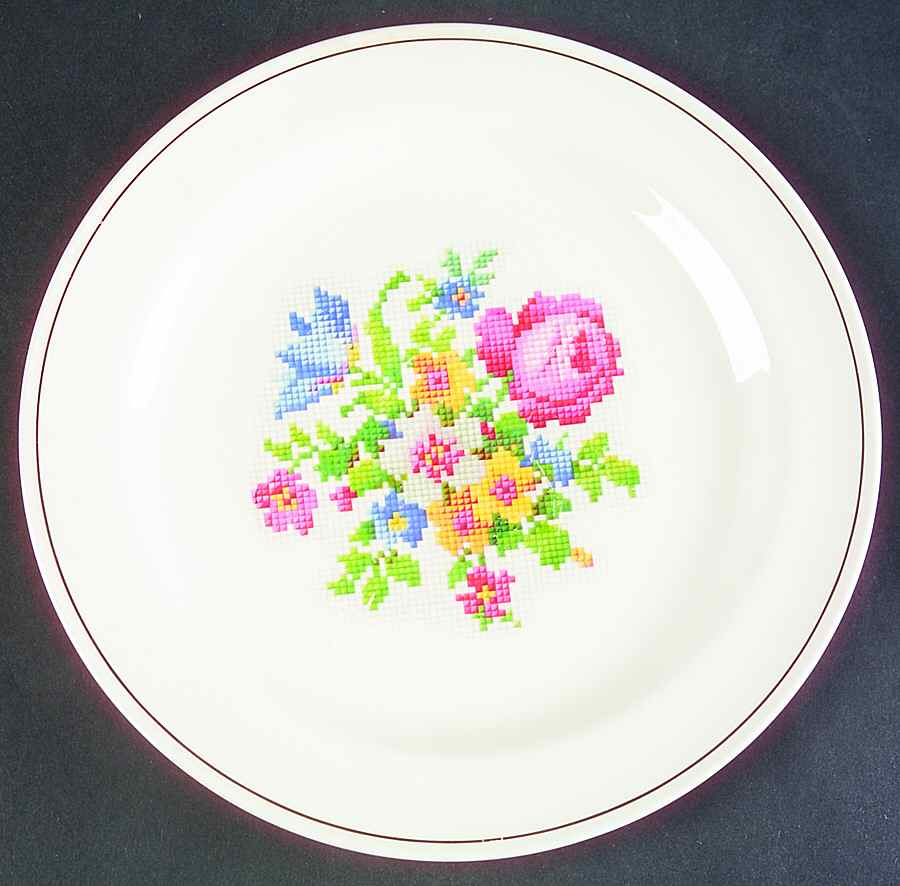 N1585 Luncheon Plate by Homer Laughlin -1