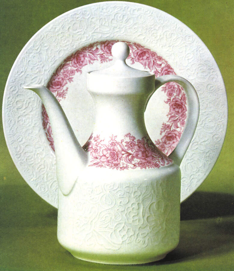 212 Coffee Pot & Lid by Hutschenreuther-1