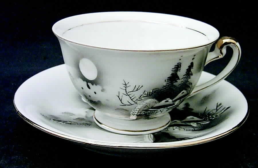 HYA4 Footed Cup & Saucer Set by Hayasi-1