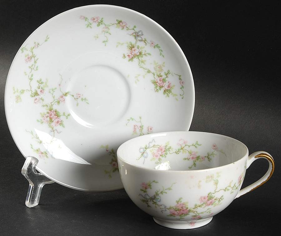 Schleiger 161B Flat Cup & Saucer Set by Haviland-1
