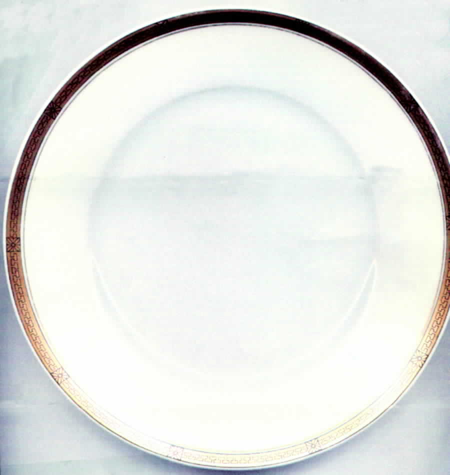 HUT1046 Dinner Plate by Hutschenreuther-1