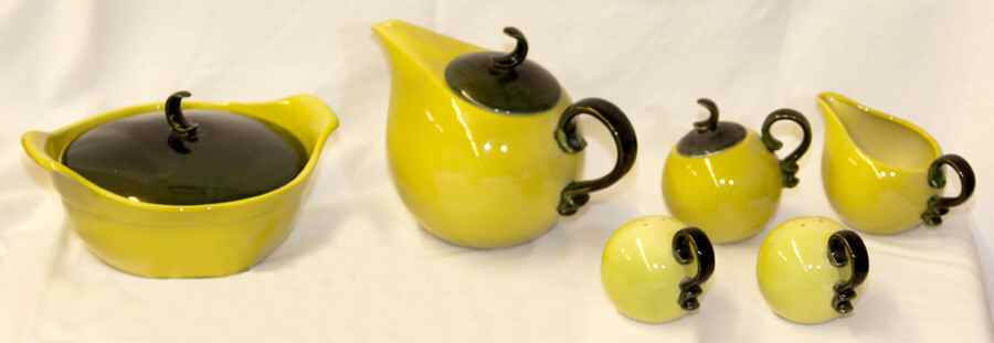 Crescent Chartreuse Green Teapot & Lid by Hull-1