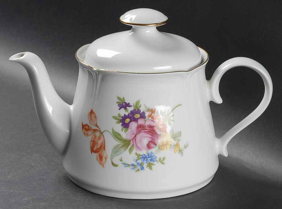 HEP16 Teapot & Lid by Graf Von Henneberg-1