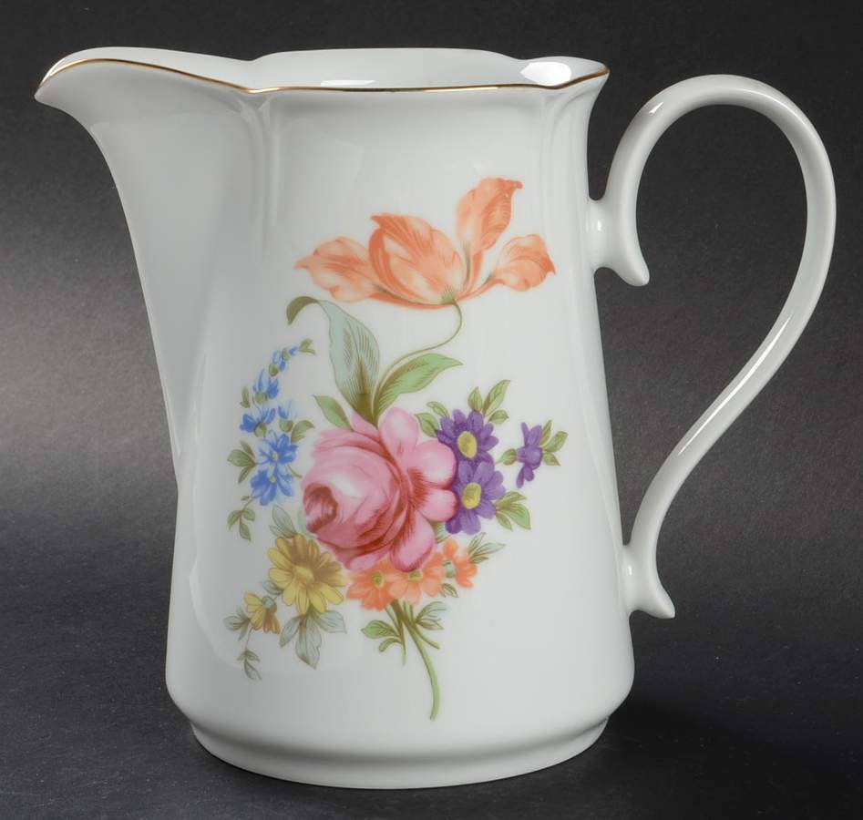 HEP16 32 Oz Pitcher by Graf Von Henneberg-1