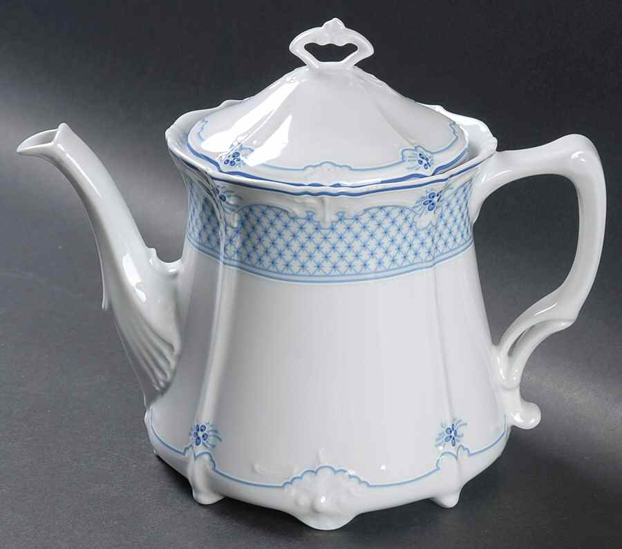 Estelle Teapot & Lid by Hutschenreuther-1