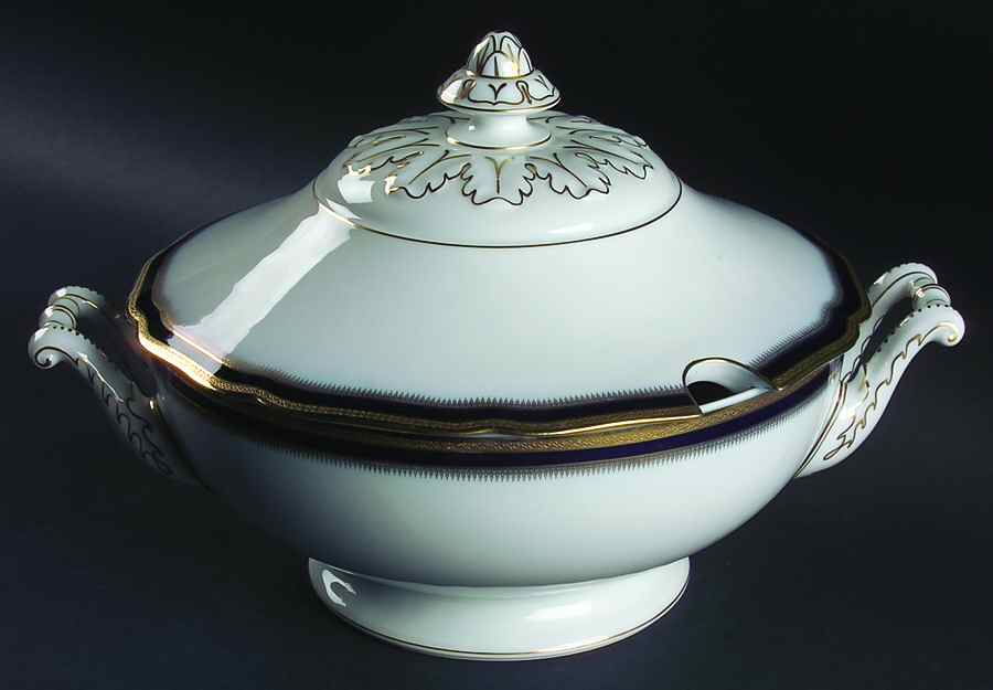 618655 Tureen &  Lid by Hutschenreuther-1