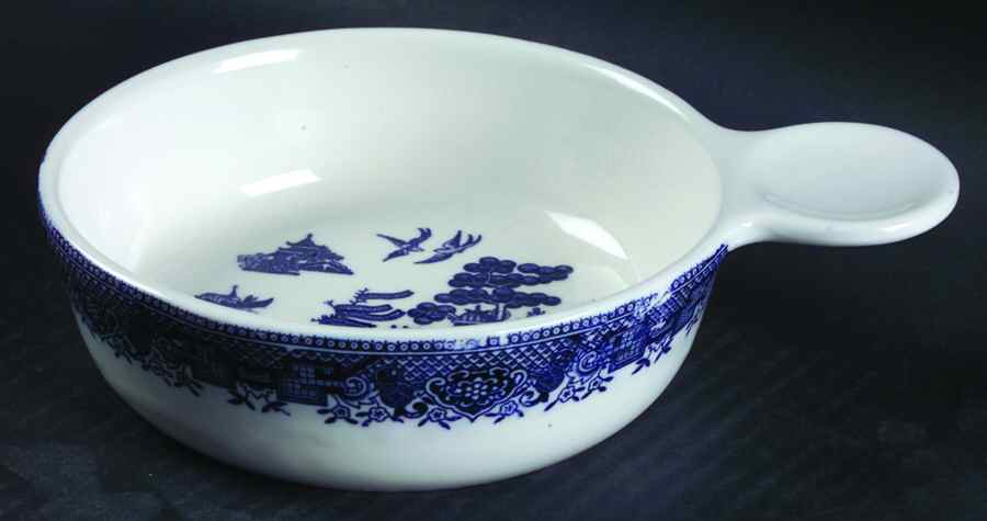 Blue Willow Lugged Soup/Cereal Bowl by Heritage Mint-1