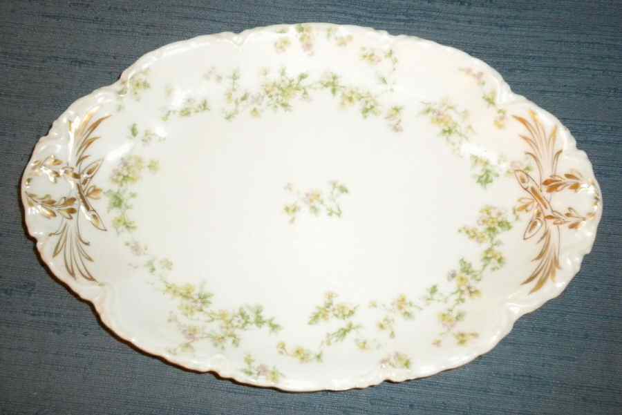 Schleiger 74e 11" Oval Serving Platter by Haviland-1