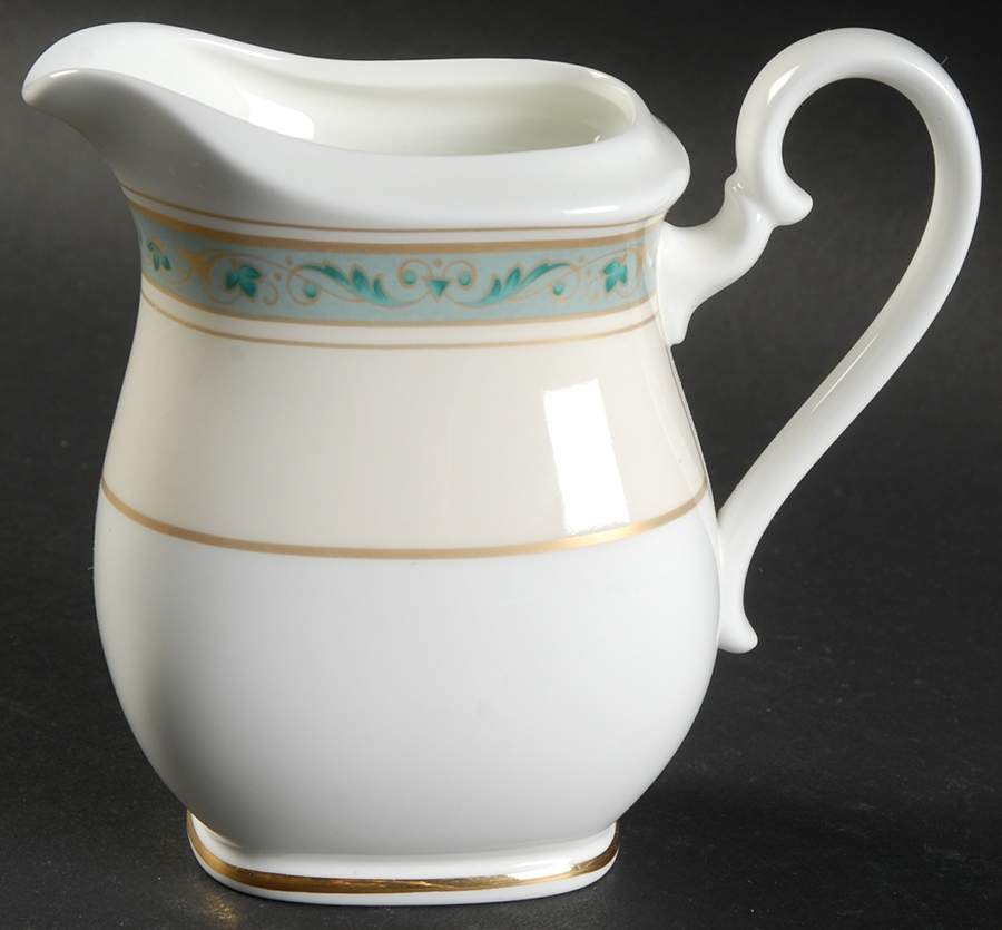 Villa Medici Creamer by Heinrich - H&C-1