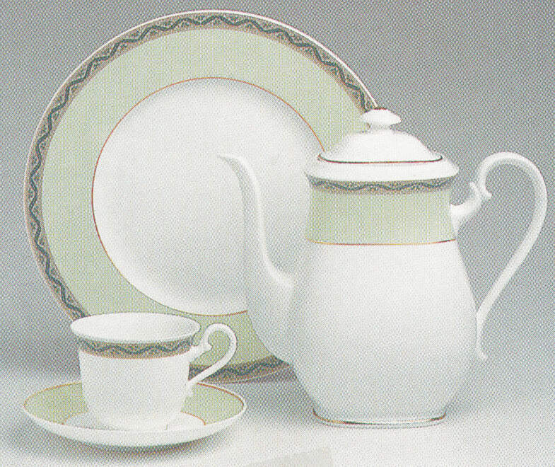 Villa Verde Dinner Plate by Heinrich - H&C-1
