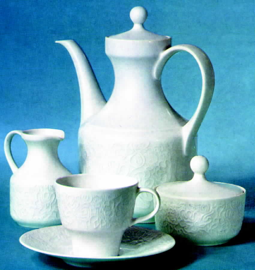 Petra Coffee Pot & Lid by Hutschenreuther-1