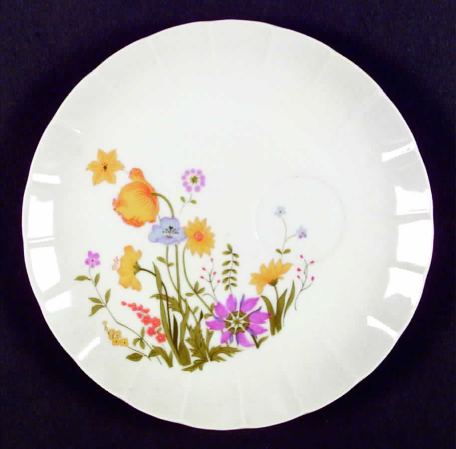 Petit Floras Snack Plate by Hearthside-1