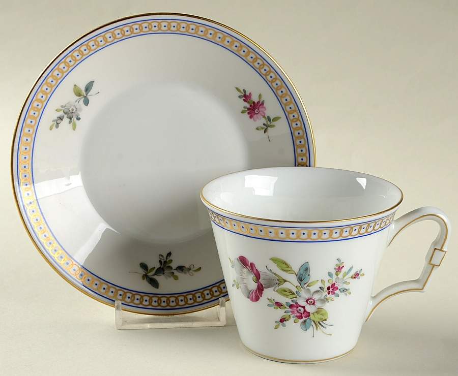 HST2 Flat Cup & Saucer Set by Hochst-1