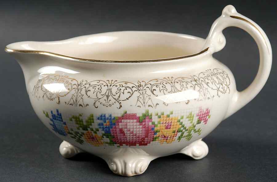 HLC1178 Creamer by Homer Laughlin -1