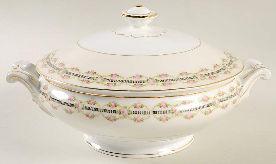 HWC8 Round Covered Vegetable by HW (Germany, Czech)-1