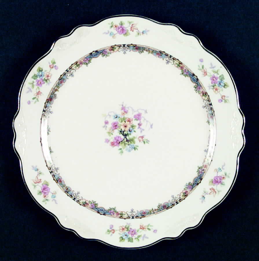 VR136 Dinner Plate by Homer Laughlin -1