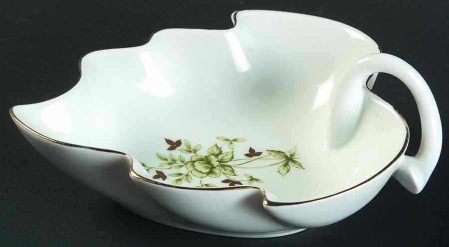 HLH1 Small Leaf Dish by Hollohaza-1