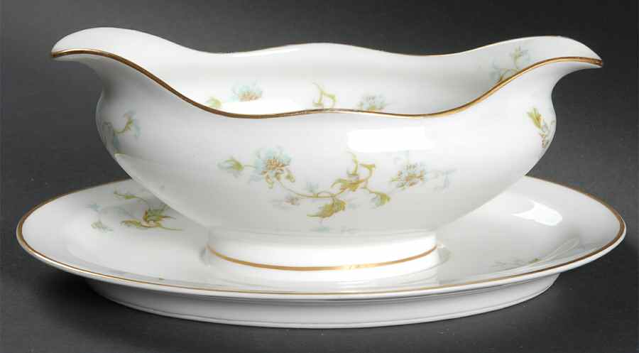 Schleiger 905 Gravy Boat with Attached Underplate by Haviland-1