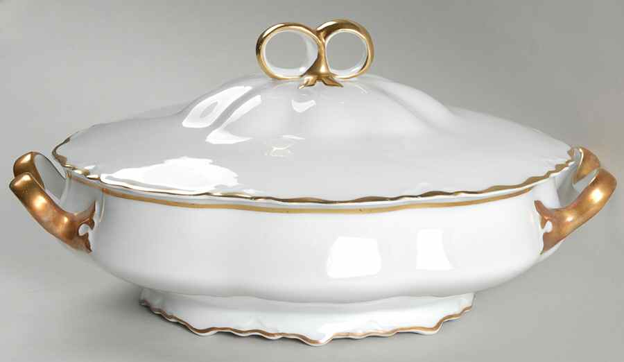Empress Oval Covered Vegetable by Heinrich - H&C-1