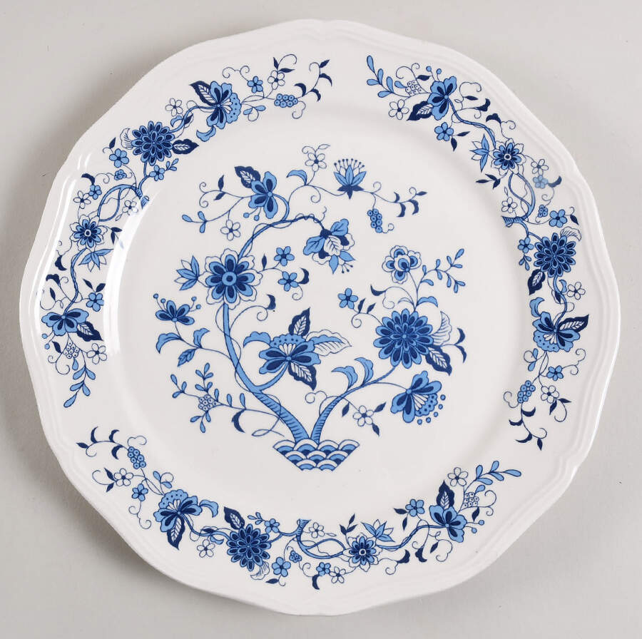 Seine Dinner Plate by Hankook-1