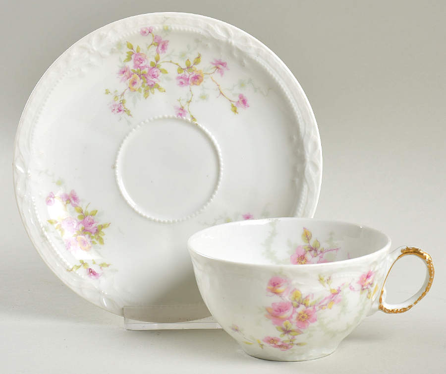 Schleiger 141b Flat Cup & Saucer Set by Haviland-1