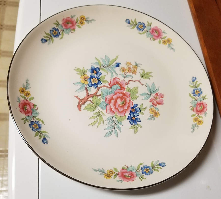 HLC1190 Dinner Plate by Homer Laughlin -1