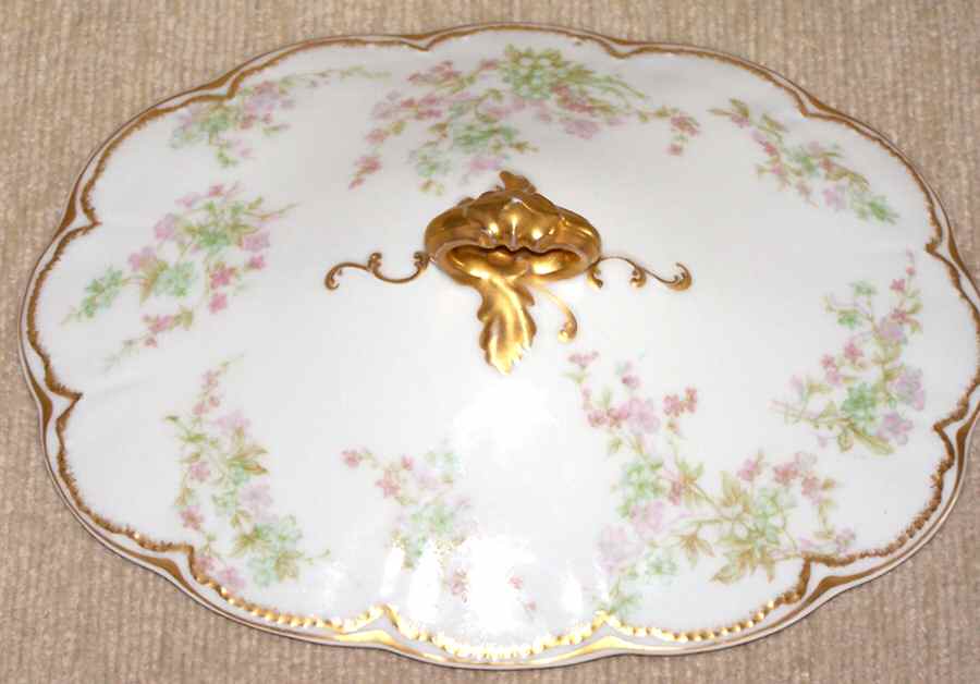Schleiger 45d Lid for Oval Vegetable by Haviland-1