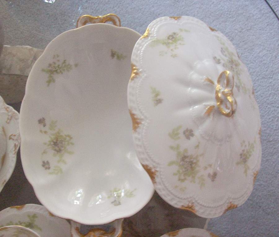 Schleiger 52x Oval Covered Vegetable by Haviland-1