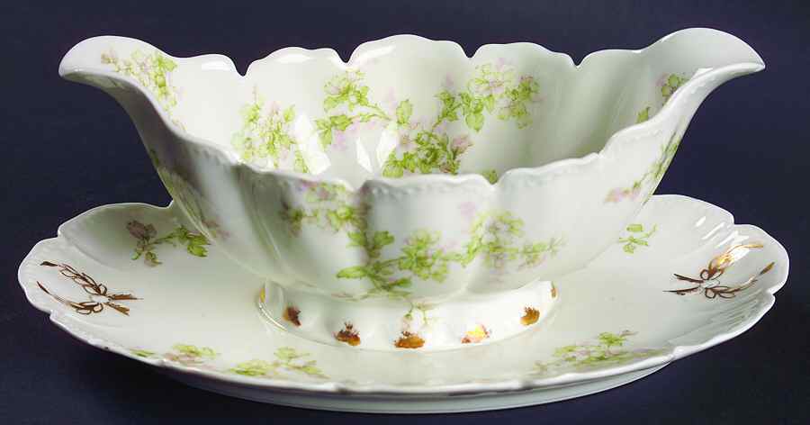 Schleiger 61o Gravy Boat with Attached Underplate by Haviland-1