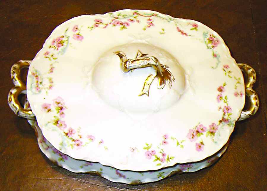 Schleiger 63h Oval Covered Vegetable by Haviland-1