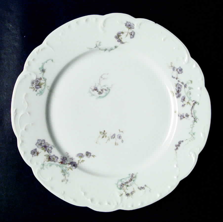 Schleiger 63l Dinner Plate by Haviland-1