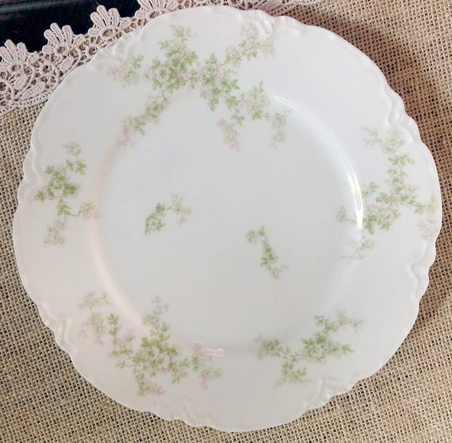 Schleiger 67i Dinner Plate by Haviland-1