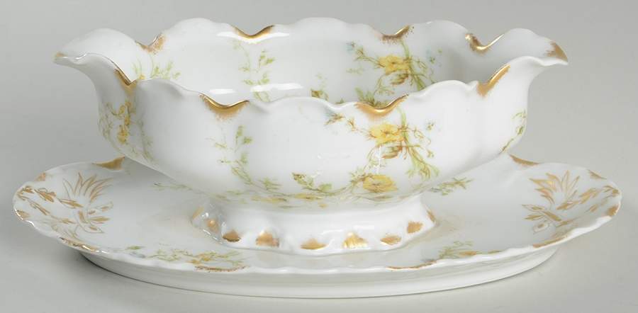 Schleiger 71 Gravy Boat with Attached Underplate by Haviland-1