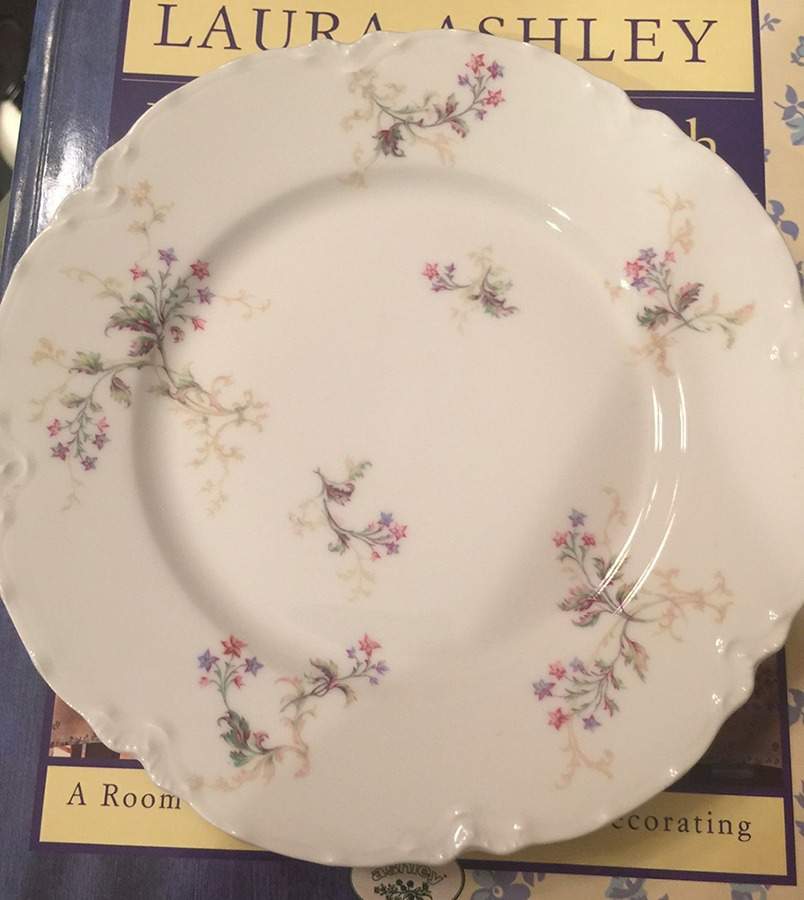 Schleiger 906 Dinner Plate by Haviland-1