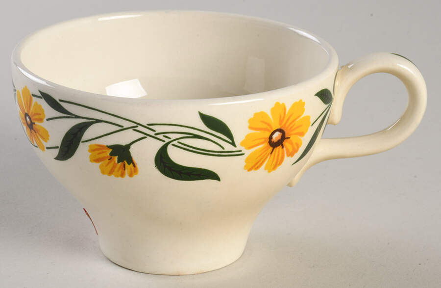 Yellow Daisy Flat Cup by Homer Laughlin -1