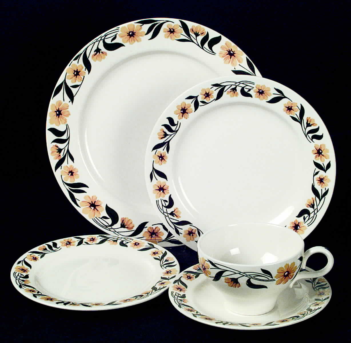 Yellow Daisy Flat Cup & Saucer Set by Homer Laughlin -1