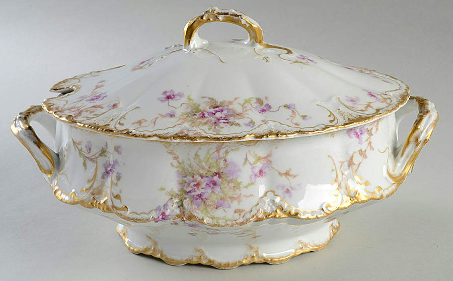 Schleiger 147A Oval Tureen & Lid by Haviland-1