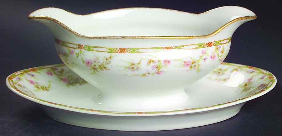 Schleiger 152A Gravy Boat with Attached Underplate by Haviland-1