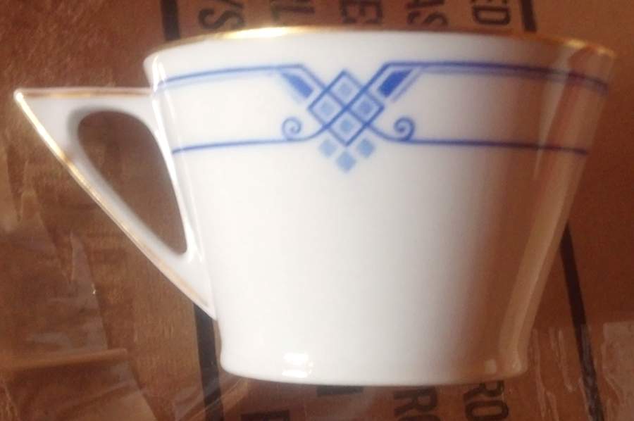 BTL4 Flat Cup by Burley & Tyrrell -1