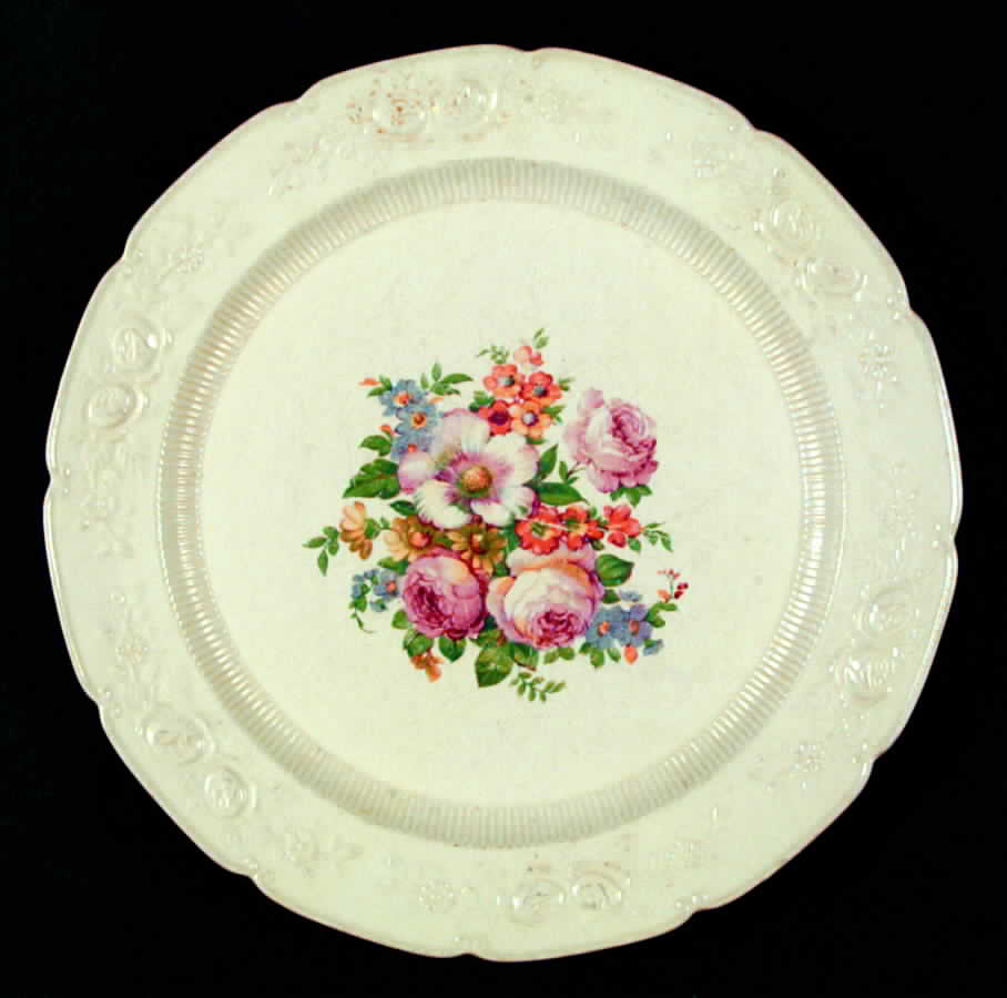RV41 Luncheon Plate by Homer Laughlin -1