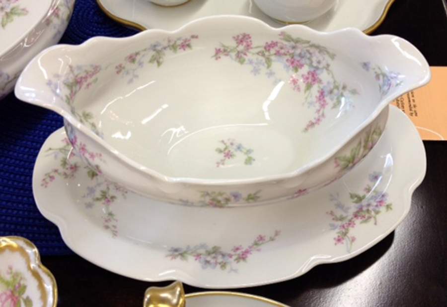 Schleiger 455i Gravy Boat with Attached Underplate by Haviland-1