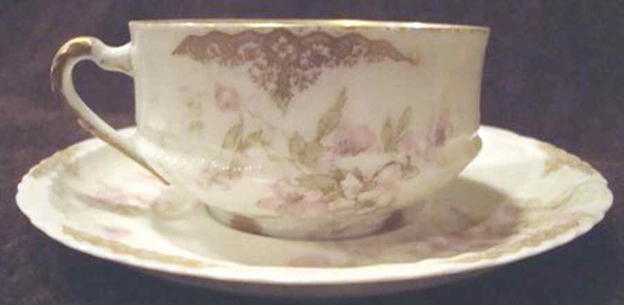Schleiger 162 Flat Cup & Saucer Set by Haviland-1